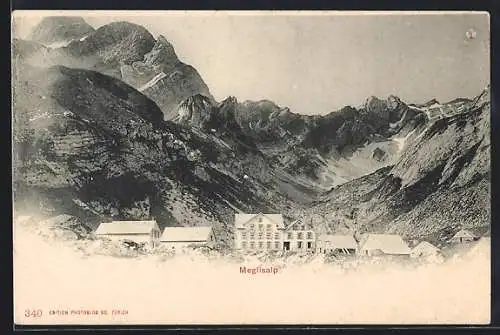 AK Meglisalp, Ortsansicht mit Bergen