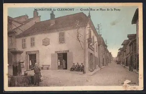 AK Monestier-de-Clermont, Grande Rue et la Place de la Poste