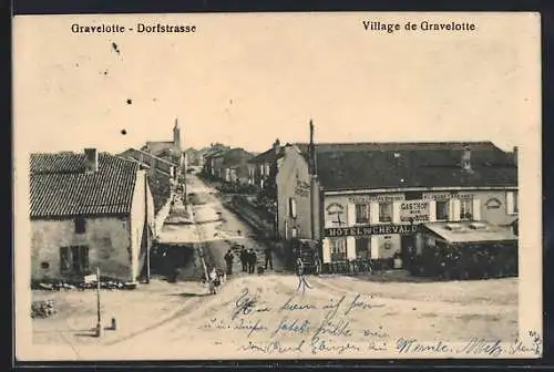 AK Gravelotte, l`entrée du village, l`hôtel à droite