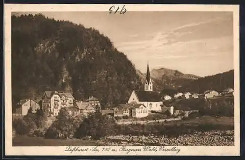 AK Au /Bregenzer Wald, Ortsansicht mit Bergen