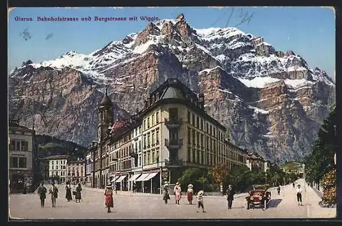 AK Glarus, Burgstrasse und Bahnhofstrasse mit Wiggis