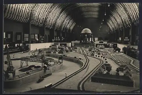AK München, Verkehr-Ausstellung 1925, Halle 1:Bahnhofsmodell