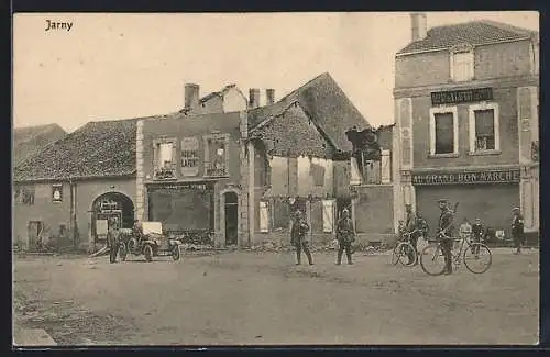 AK Jarny, Strassenansicht mit Soldaten