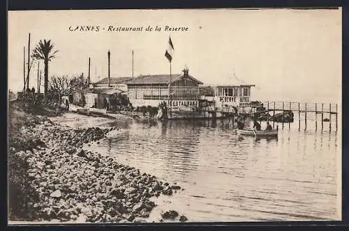 AK Cannes, Restaurant de la Reserve am Ufer mit Booten im Wasser