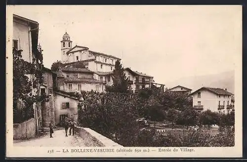 AK La Bollène-Vésubie, Entrée du village à 650 m d`altitude