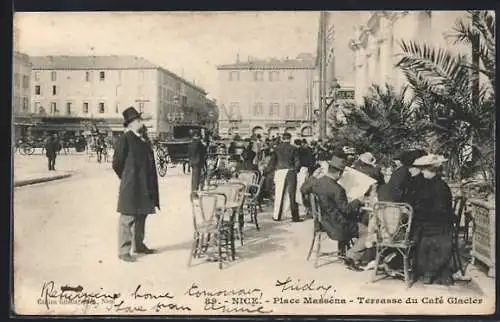 AK Nice, Place Masséna, Terrasse du Café Glacier mit Passanten und Kutschen