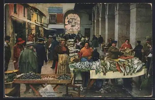AK Nice, La Poissonnerie, animation sur le marché aux poissons