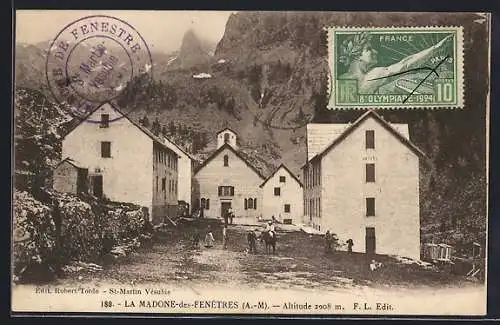 AK La Madone-des-Fenêtres, Vue des bâtiments montagnards à 2008 m d`altitude