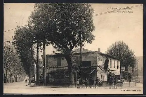 AK Trinité-Victor, La Route vers Peira-Cava avec arbres et bâtiments historiques