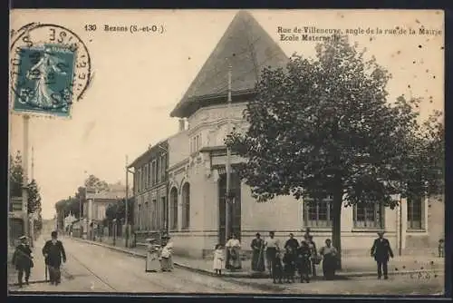 AK Bezons, Rue de Villeneuve à l`angle de la rue de la Mairie, École Maternelle