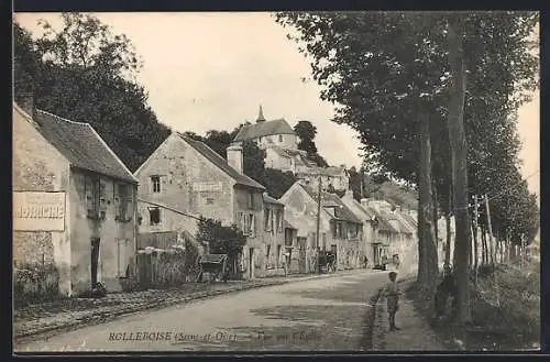 AK Rolleboise, Vue sur l`église et la rue bordée d`arbres