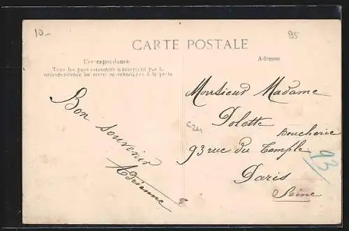 AK Chambly, La Grande Route bordée d`arbres et vue sur l`église au loin