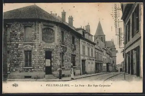 AK Villiers-le-Bel, La Poste et Rue Pape-Carpentier avec église en arrière-plan