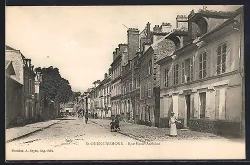 AK Saint-Ouen-l`Aumône, Rue Basse d`Aumône avec passants et bâtiments historiques