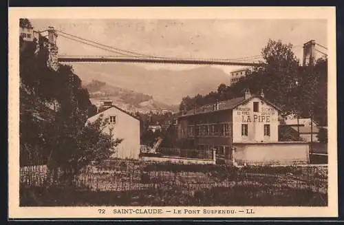 AK Saint-Claude, le pont suspendu vu en contre plongée