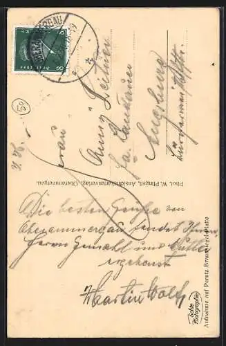 AK Oberammmergau, Herrgottschnitzer bei der Arbeit