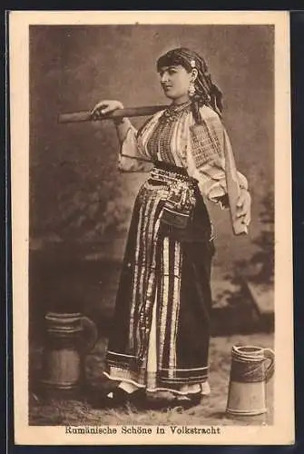 AK Rumänische Schöne in Volkstracht