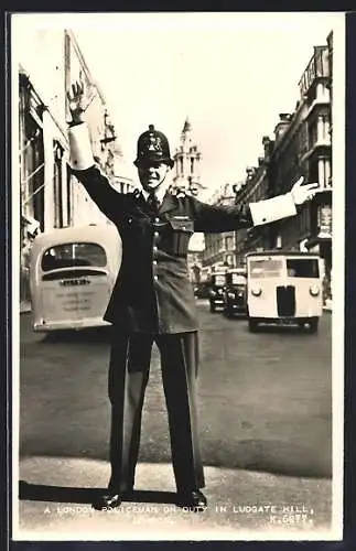 AK London, Policeman on Duty in Ludgate Hill