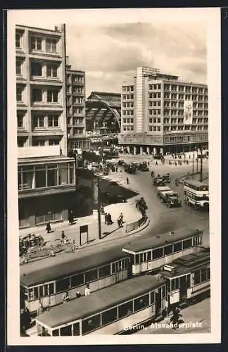 AK Berlin, Alexanderplatz, Strassenbahn mit Blick auf Bahnhof