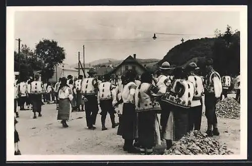 AK Ruszin Népviselet, Ungarische Bauern in Tracht