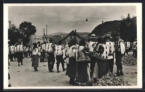 AK Kárpátalja, Ruszin népviselet, Ungarische Bauern