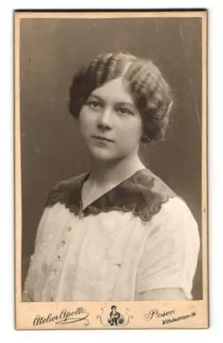 Fotografie Atelier Apollo, Posen, Wilhelmstrasse 24, Porträt einer jungen Frau
