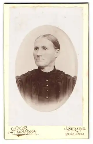 Fotografie L. Soiron, Seraing, 99 Rue Léopold, Porträt einer älteren Frau
