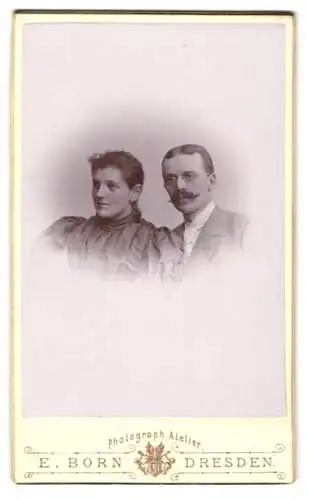 Fotografie E. Born, Dresden, Pragerstrasse 5, Porträt eines Paares