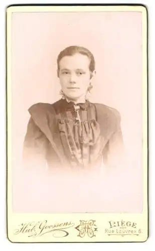 Fotografie Hub. Goossens, Liège, Rue Louvrex 6, Portrait einer Frau