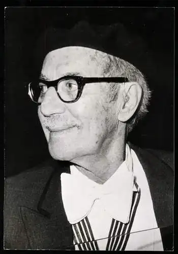 Fotografie Jerry Watson, London, Portrait Groucho Marx, letzter der amerikanischen Komikergruppe Marx Brothers