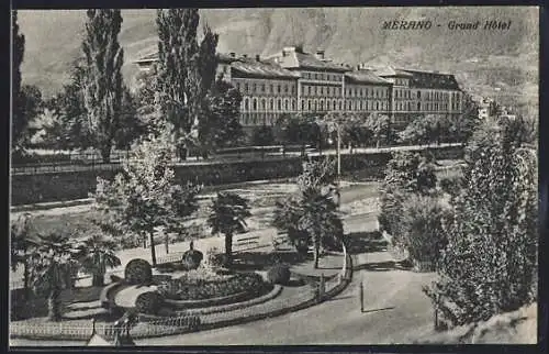 AK Merano, Grand Hotel und Anlagen mit Flusspartie