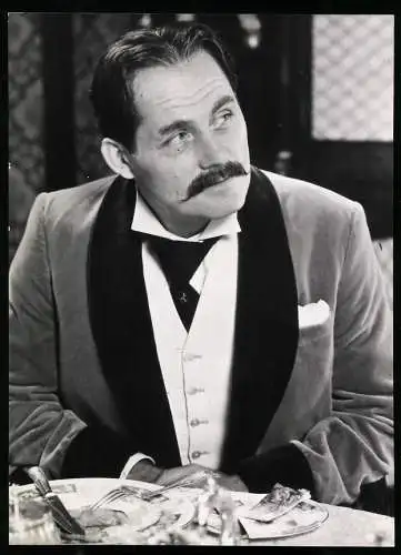 Fotografie Robert Shaw, britischer Schauspieler und Schriftsteller in einer Filmszene