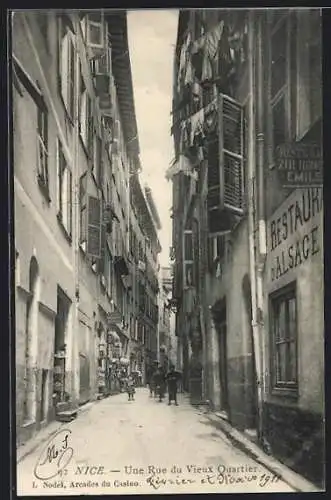 AK Nice, Une rue du vieux quartier