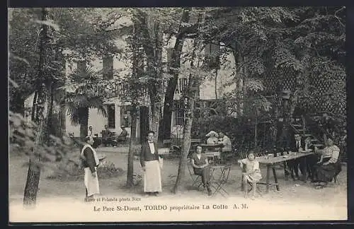 AK Nice, Le Parc St-Donat, ambiance conviviale sous les arbres