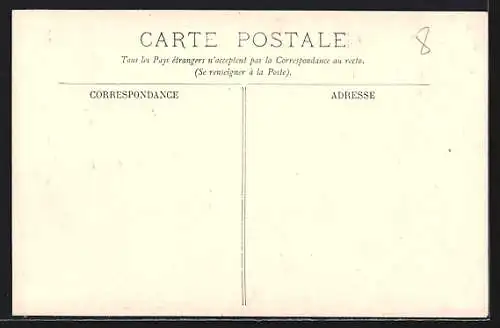 AK Cannes, La Rue Félix-Faure animée avec passants et commerces