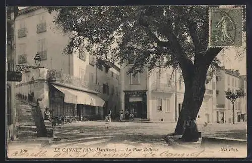 AK Le Cannet, La Place Bellevue avec grand arbre et pharmacie