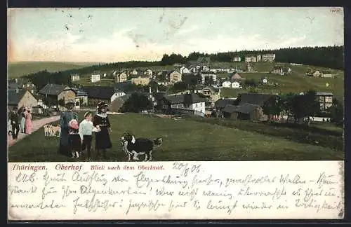 AK Oberhof /Thüringen, Blick nach dem Oberland mit Familie und Hund auf Ausflug