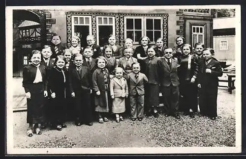 AK Paris, Exposition 1937, Royaume de Lilliput, Tour de France