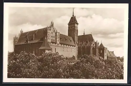 AK Marienburg / Malbork, Südost-Ansicht vom Hochschloss