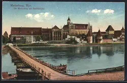 AK Marienburg-Malbork, die Marienburg mit der Schiffsbrücke