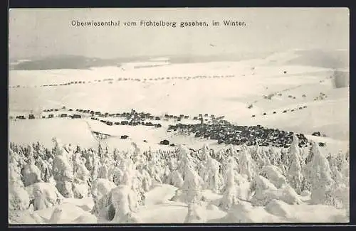 AK Oberwiesenthal, Ortsansicht vom Fichtelberg im Winter