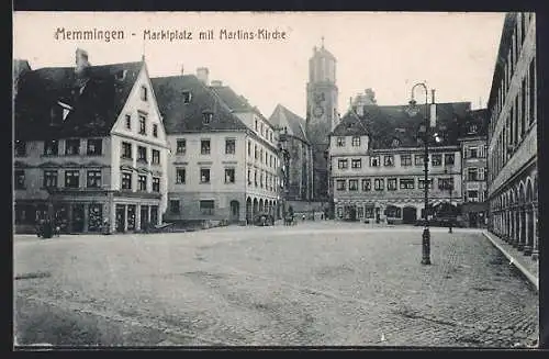 AK Memmingen, Marktplatz mit Martins-Kirche