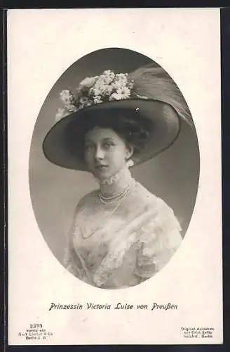AK Prinzessin Victoria Luise von Preussen mit grossem Hut