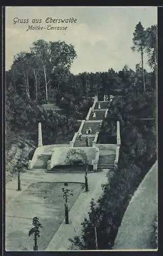 AK Eberswalde, Fussgänger auf der Moltketerrasse