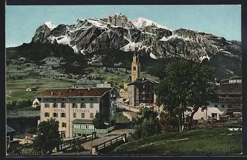 AK Cortina, Panorama gegen Tofana mit Hotel Vittoria