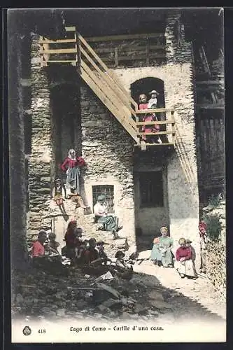 AK Lago di Como, Cortile d`una casa