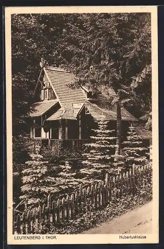 AK Leutenberg i. Thür., Hubertusklause mit Waldpartie und Gehweg