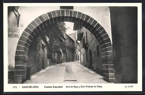 AK Barcelona, Arcos de Maya y Calle Principe de Viana
