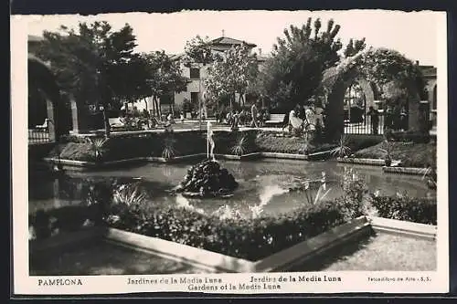 AK Pamplona, Jardines de la Media Luna