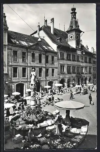 AK Lausanne, Fontaine & place Palud, Marché